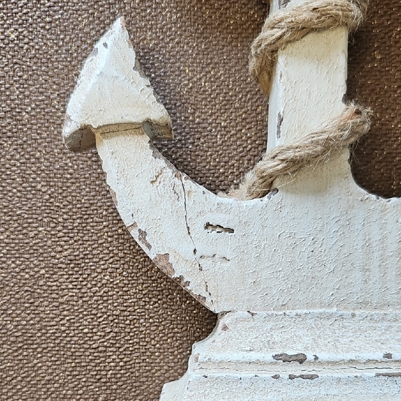 Rustic Cream Anchor Table Decor - Picture 7 of 7